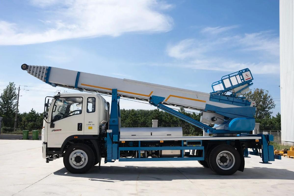 烟台芝罘云梯上料车租赁费用