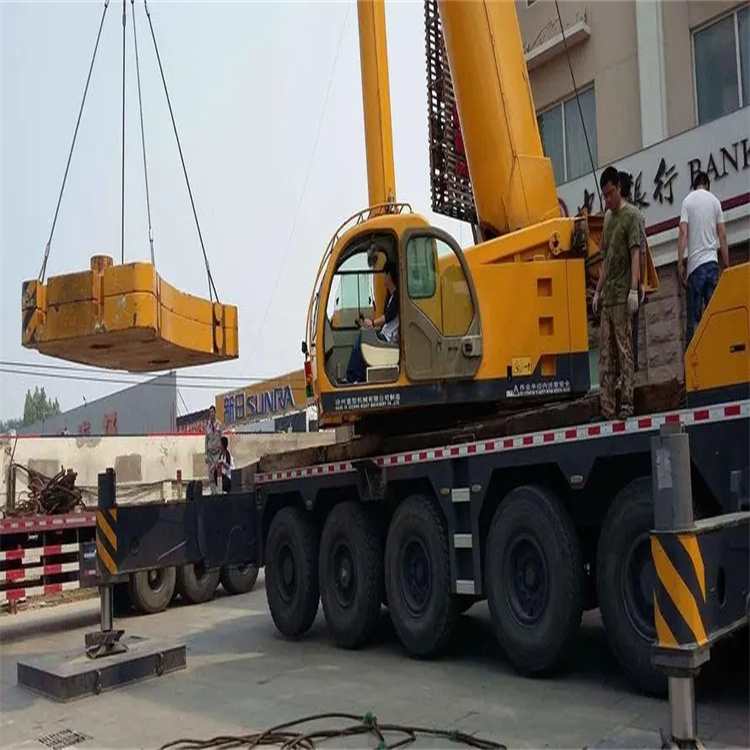 烟台芝罘当地吊车出租|机器吊装|75吨|工厂搬迁服务